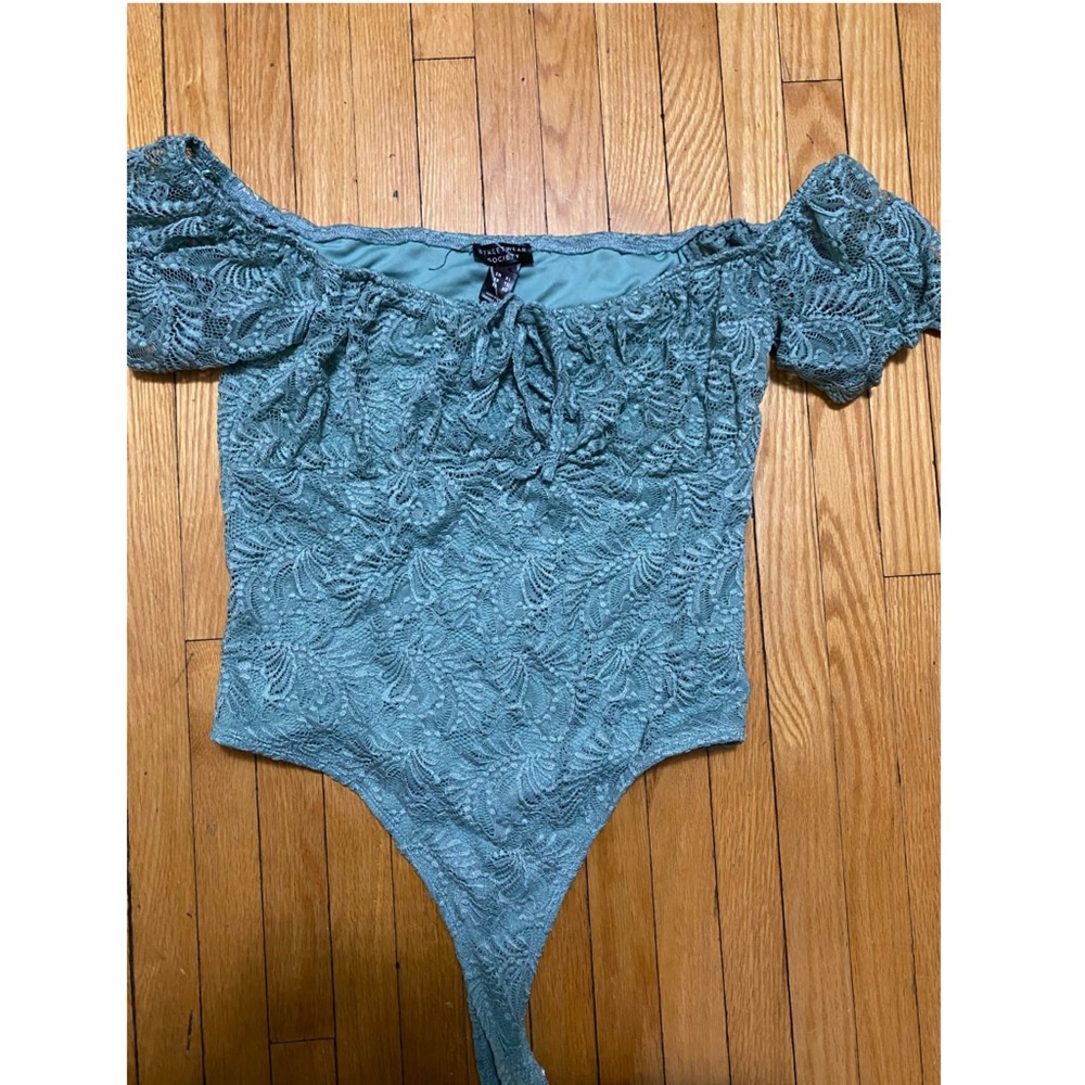 Off shoulder body suit